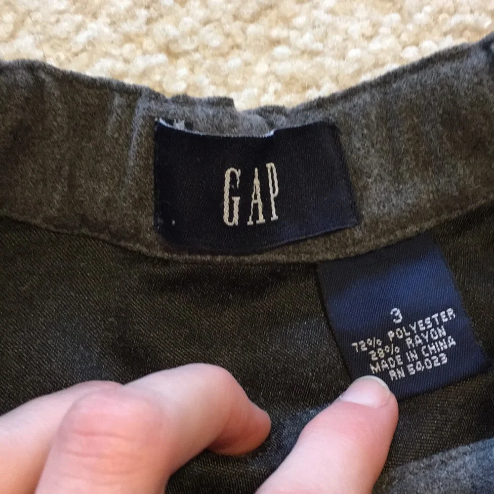EUC GAP embroidered suede skirt